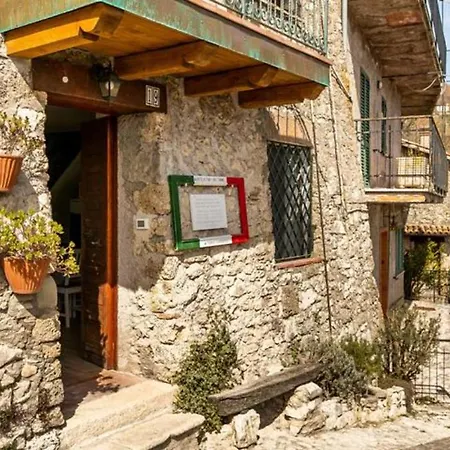 Casa Con Terrazzo Vista - Lakeholiday