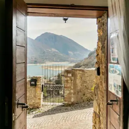 Casa Con Terrazzo Vista - Lakeholiday Holiday home