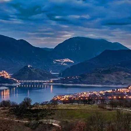 Holiday home Casa Con Terrazzo Vista - Lakeholiday Castel di Tora