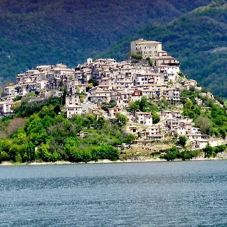 Casa Con Terrazzo Vista - Lakeholiday 펜션 *